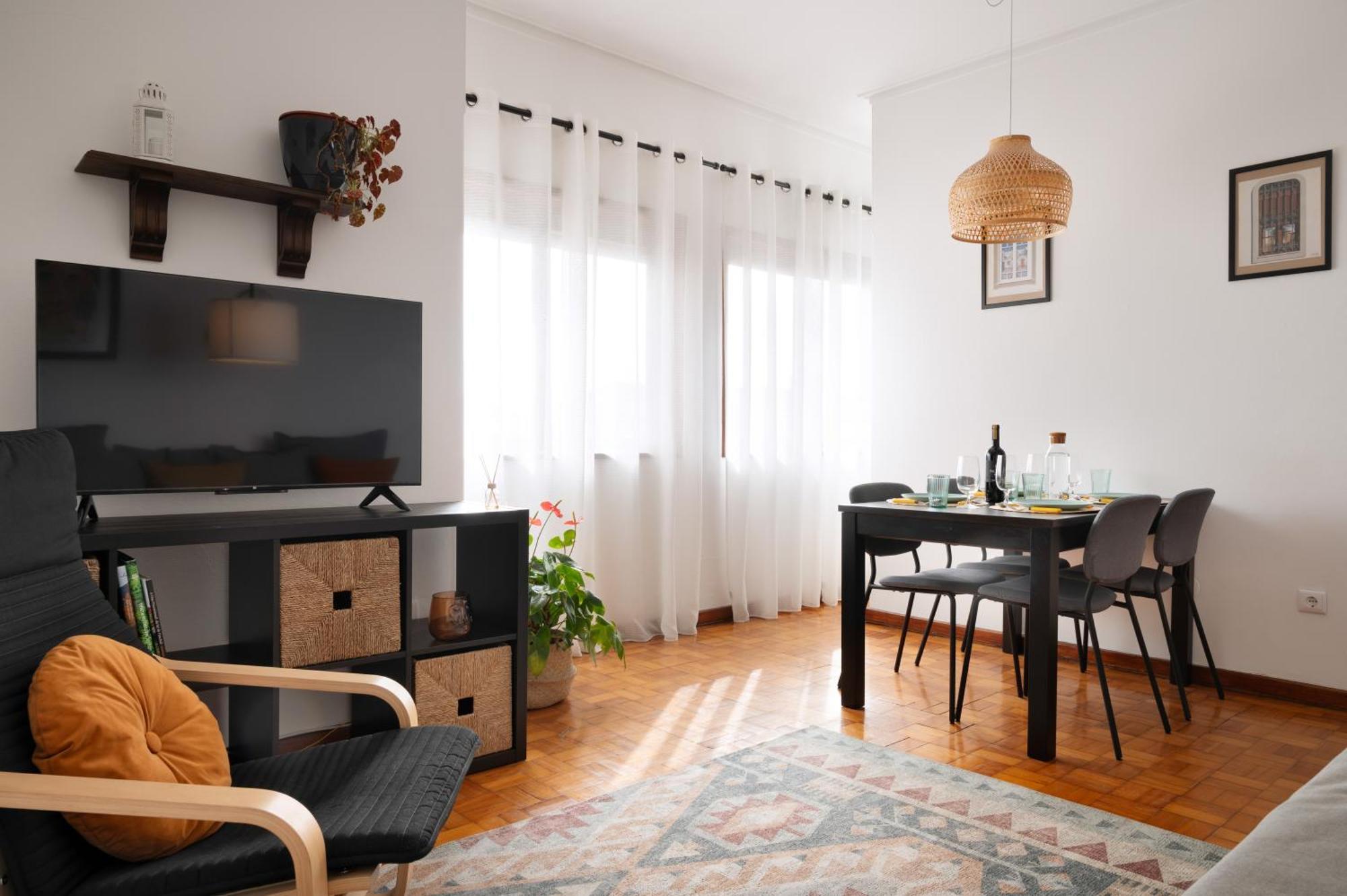 ! Luminous 2Br Top Floor ! Praca Da Republica Porto Eksteriør billede